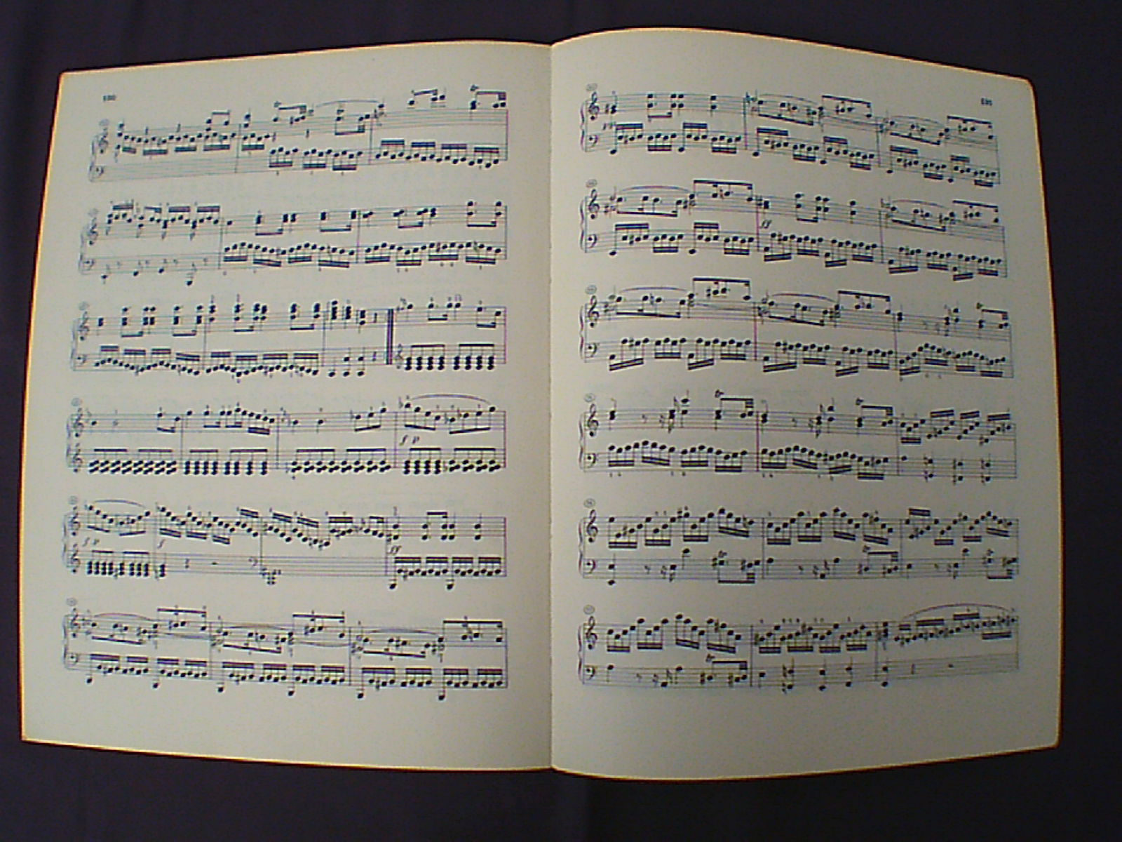 9 pianosonates Mozart, band I,145 blz, gst, uitg. G.Henle, - Afbeelding 8