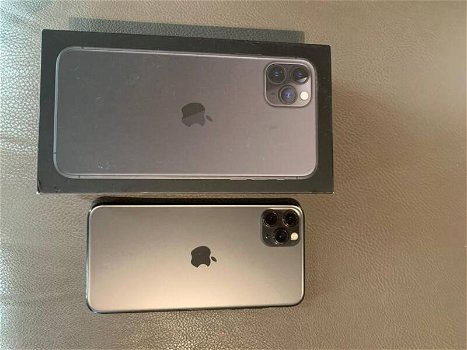 iPhone 11 Max pro space grey - 2
