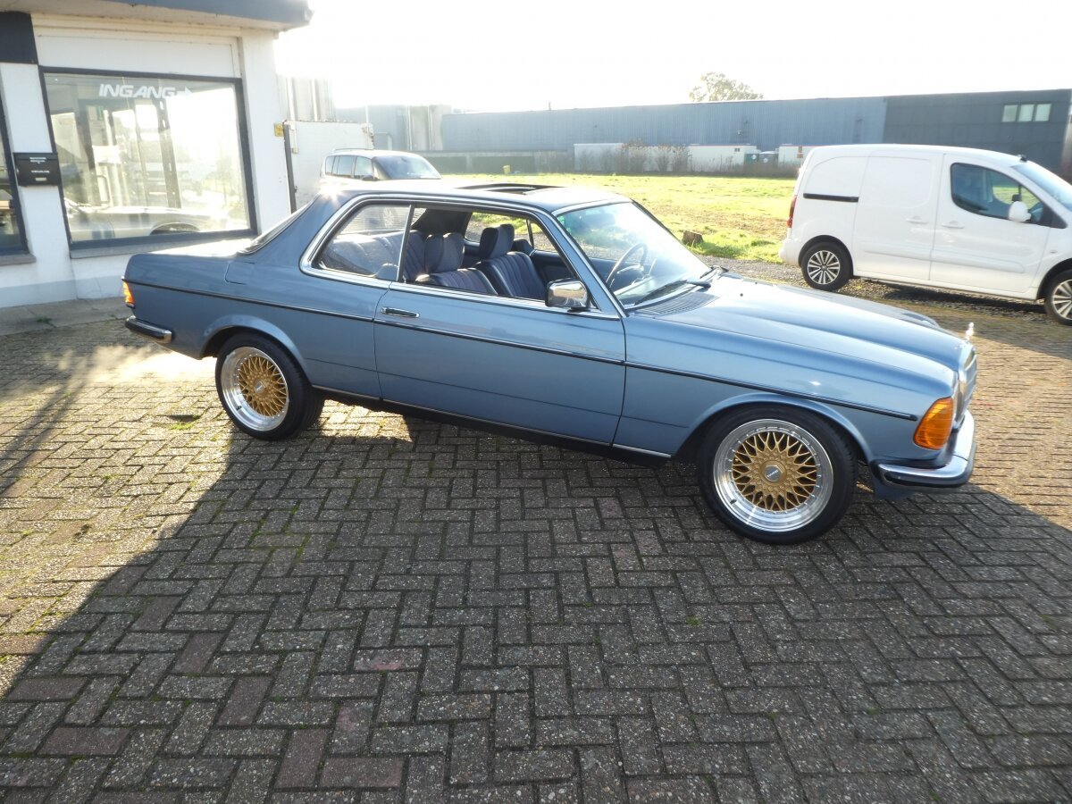 Mercedes 280 Coupe - Afbeelding 2