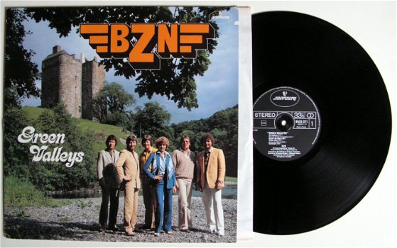 BZN Green Valleys Franse persing 11 nrs LP 1980 ZGAN - 0