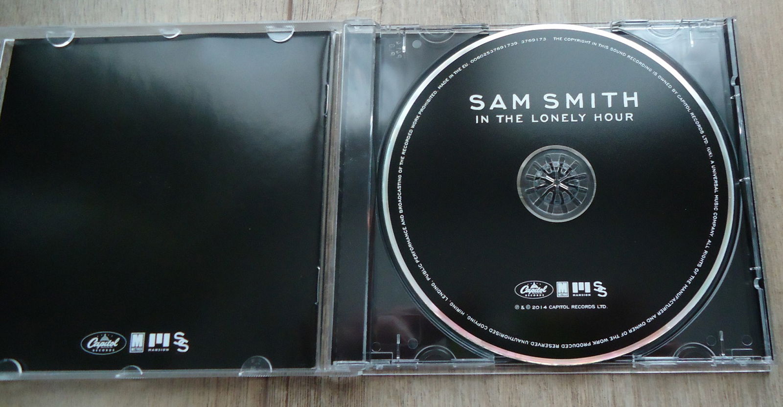 Te koop de originele CD "In The Lonely Hour" van Sam Smith. - Afbeelding 3