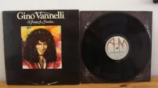 GINO VANNELLI - A pauper in paradise uit 1977 Label : A&M Records - AMLH 64664 