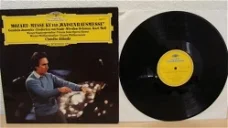 W.A.MOZART - Missa (solimnes) KV 139 Waisenhausmesse Label : Deutsche Grammophon 2530 777 