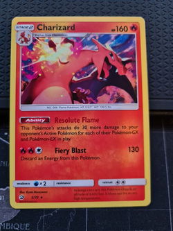 Charizard 3/70- Holo Rare Sun & Moon: Dragon Majesty * nearmint