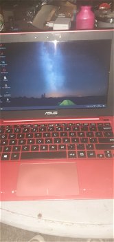 asus notebook e202s - 1