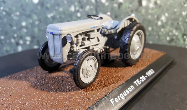 Massey Ferguson T20 1953 1:32 Atlas - 1