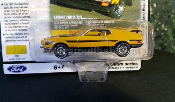 Ford Mustang Boss 351 yellow gold 1:64 Auto World - 0