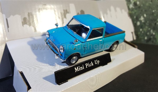 Mini Pick Up blauw 1:43 Cararama - 1