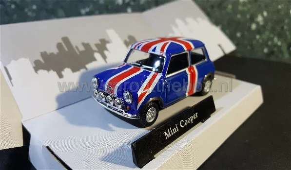 Mini Cooper blauw 1:43 Cararama - 1