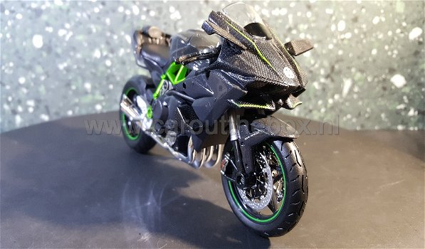 Kawasaki Ninja H2 R zwart 1:12 Maisto - 1