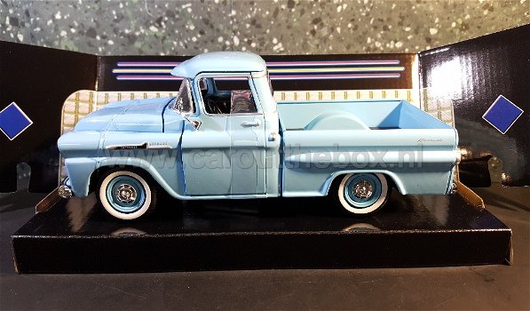 1958 Chevy Apache fleetside pickup blauw 1:24 Motormax - 0