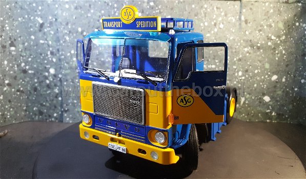 1965 Volvo f88 ASG 1:18 Road King - 2