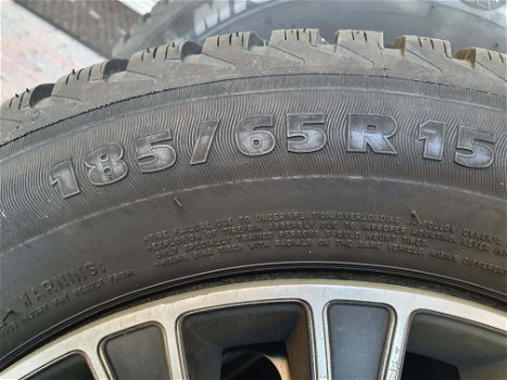 Winterbanden Michelin (4 stuks) 185/65 R15 88T (profiel 7mm) - 5