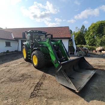 Tractor John Deere 6125R - 0