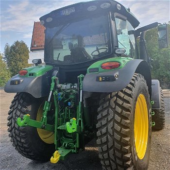 Tractor John Deere 6125R - 2