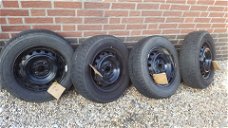 Stalen velgen 5Jx14 ET 39 o.a. Yaris 4 gats set van 4 