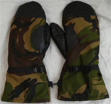 Handschoenen, Gevechts, Winter, Gevoerd, Woodland Camouflage, KL, maat: 8, 1991.(Nr.1) - 0