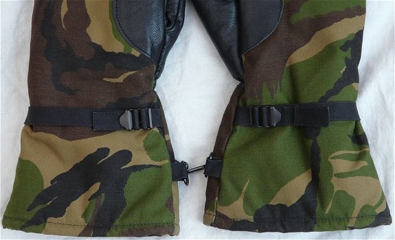 Handschoenen, Gevechts, Winter, Gevoerd, Woodland Camouflage, KL, maat: 8, 1991.(Nr.1) - 2