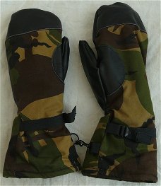 Handschoenen, Gevechts, Winter, Gevoerd, Woodland Camouflage, KL, maat: 9, 1990.(Nr.2)