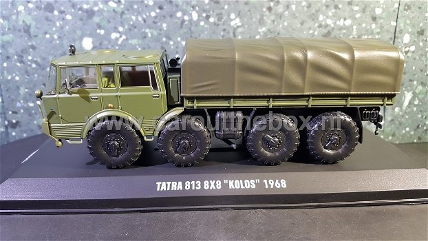 Tatra 813 8x8 Kolos groen 1:43 Ixo - 0