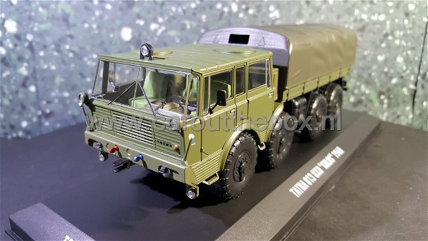 Tatra 813 8x8 Kolos groen 1:43 Ixo - 1