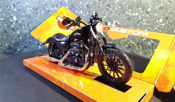Harley Davidson Sportster Iron 883 2014 1:12 Maisto - 1