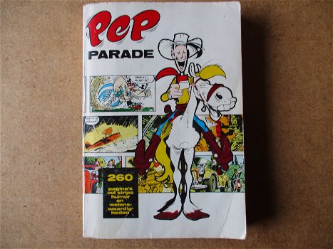 pep parade adv8496 - 0