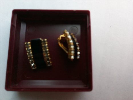 mooie elegante oorbellen clips zwart met goudkleurig - 3