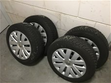 WINTERBANDEN POLO 6R OP STALEN VELG CONTINENTAL 185/60 R15