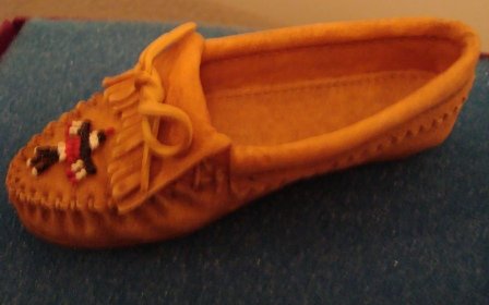 Moccasin - The Right Shoe - 2