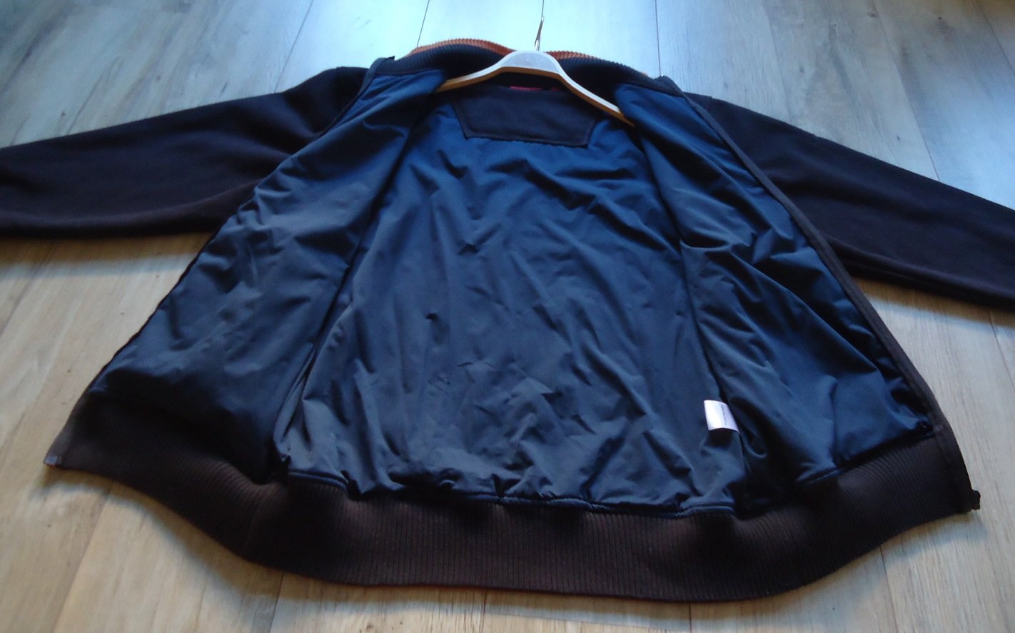 Nieuw bruin gewatteerd fleece vest van Lars Norden (maat: L) - Afbeelding 4