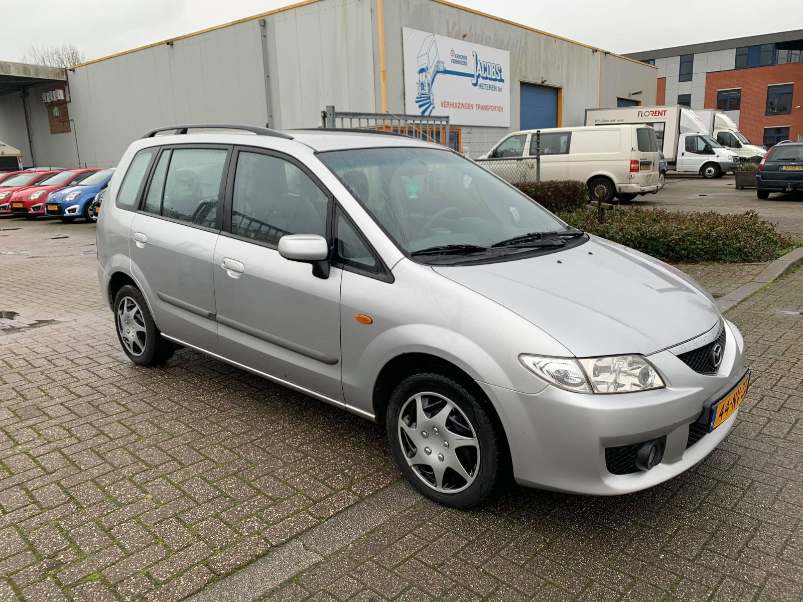 ✅Mazda Premacy 1.8 Comfort 2004 Grijs,NAP,APK,€1250,- - Afbeelding 2