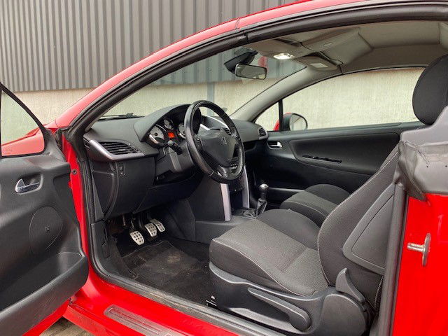 Peugeot 207 cc Cabrio 2007 Apk 18-11-2021 JBL Audio - Afbeelding 6
