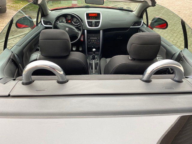 Peugeot 207 cc Cabrio 2007 Apk 18-11-2021 JBL Audio - Afbeelding 7
