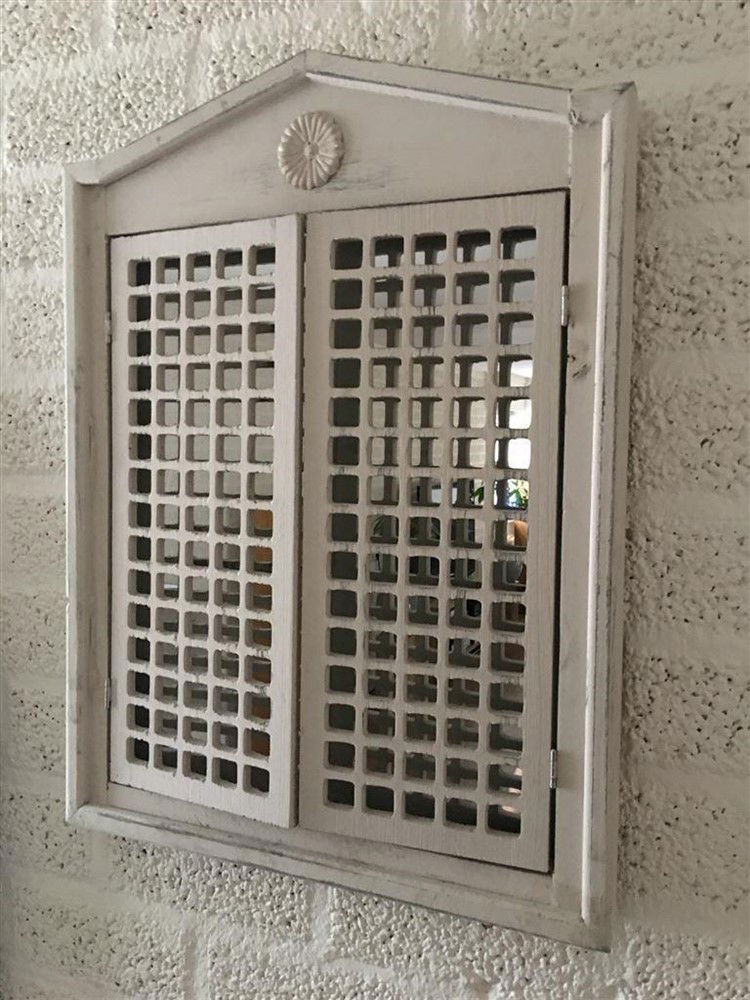 Grote houten spiegel in old-white met 2 deurtjes, prachtig ! - Afbeelding 4