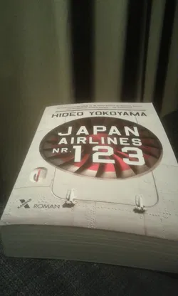 Japan airlines nr 123 (Hideo Yokoyama)