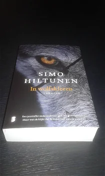 In wolfskleren (Simo Hiltunen) - 0