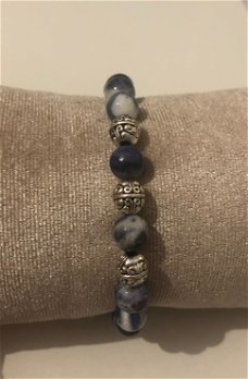 Armband natuursteen blauw zilveren kralen