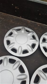 Winterbanden+Velgen+Wieldoppen Opel Corsa 15Inch - 1