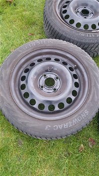 Winterbanden+Velgen+Wieldoppen Opel Corsa 15Inch - 3