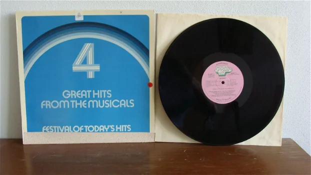 Great Hits from the Musicals Label: Reader's digest DRDS 9024 - 0