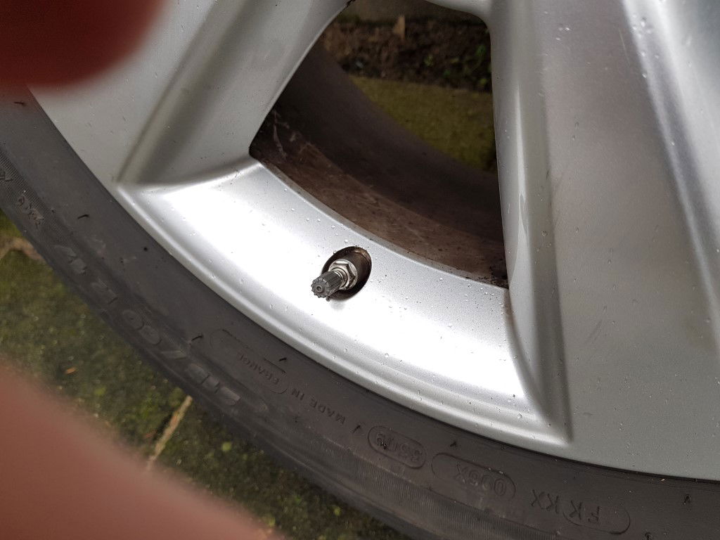 Nissan Qashqai 17 inch LM velgen met winterbanden. - Afbeelding 6
