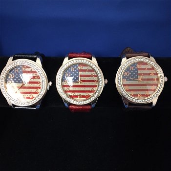 Amerikaans horloge met zwart bandje - 1