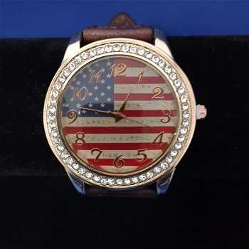 Amerikaans horloge met bruin bandje - 0