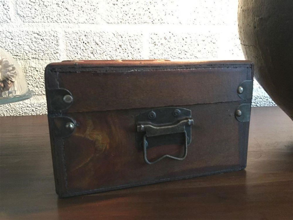 1 houten kist, collectebus, hout en leer, prachtig - nr. 1