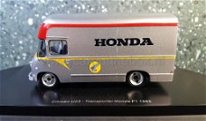 Citroen transporter HONDA F1  1:43 Spark