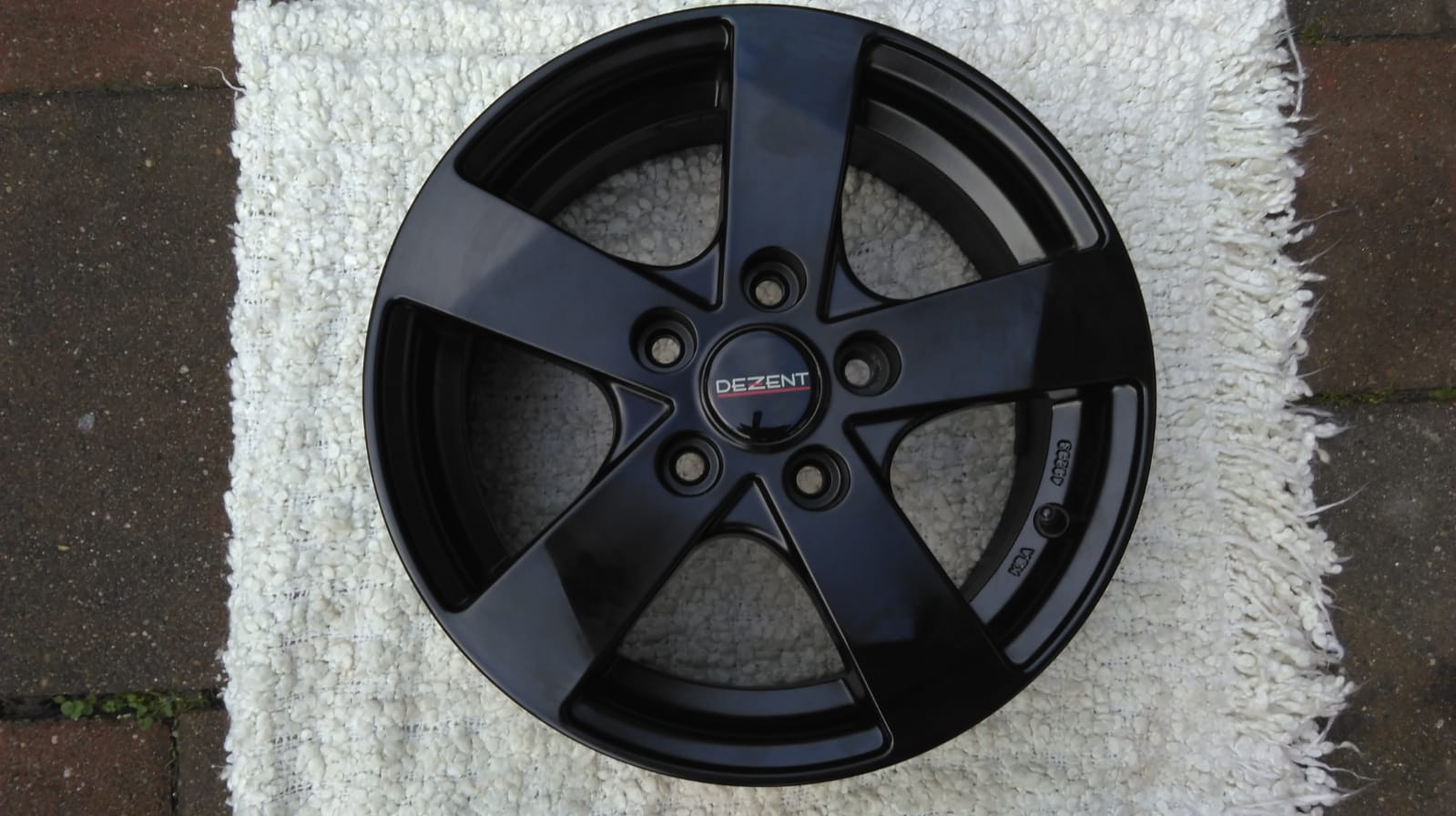 Mooie Dezent velgen 5x114.3 - nr. 1