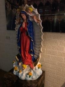 Prachtig fors Maria beeld met engelen polystone vol in kleur - Afbeelding 2