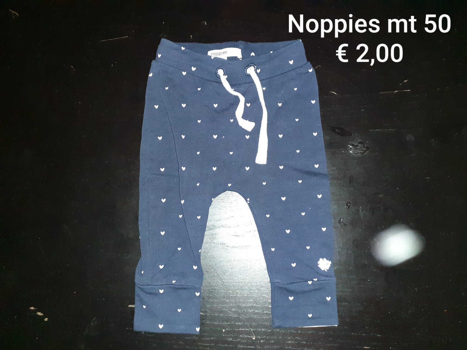 Broekje van het merk Noppies maat 50 - nr. 1