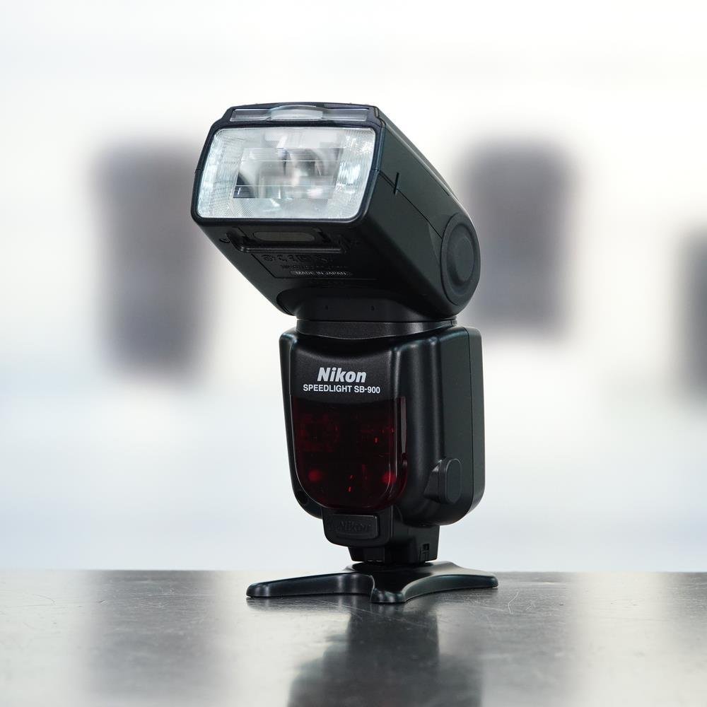 Nikon speedlight SB-900 nr. 3215 - nr. 1